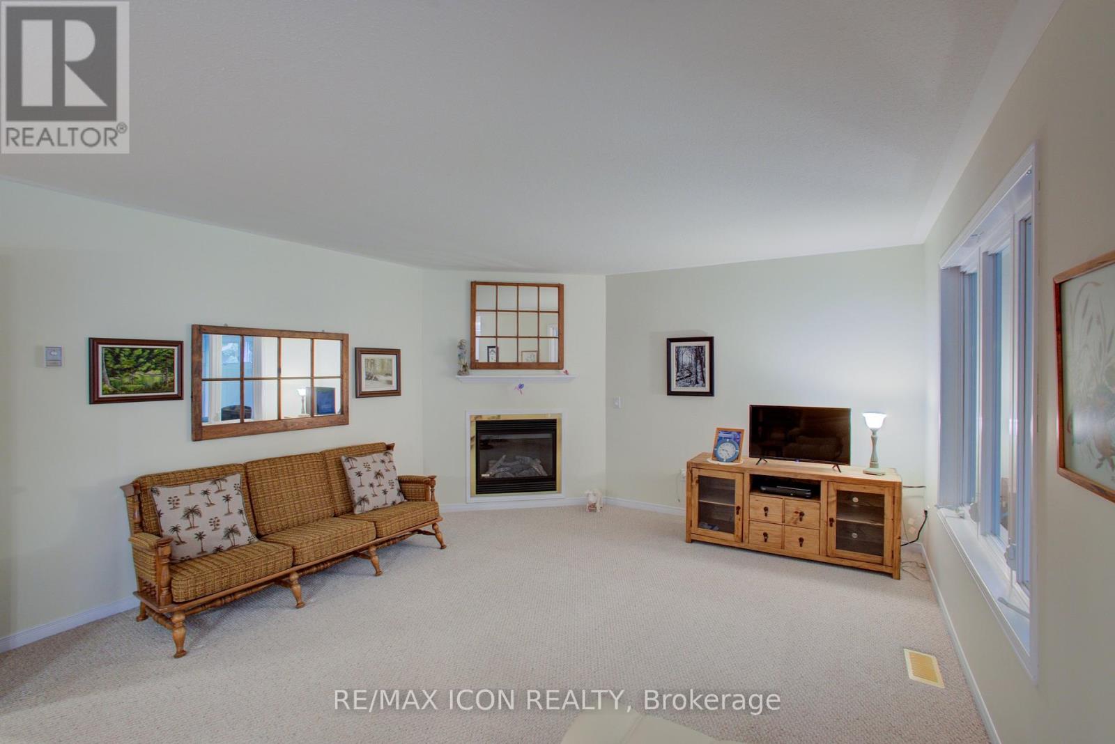 54 Springwood Crescent, Gravenhurst (Muskoka (S)), Ontario  P1P 1Y8 - Photo 25 - X12395201