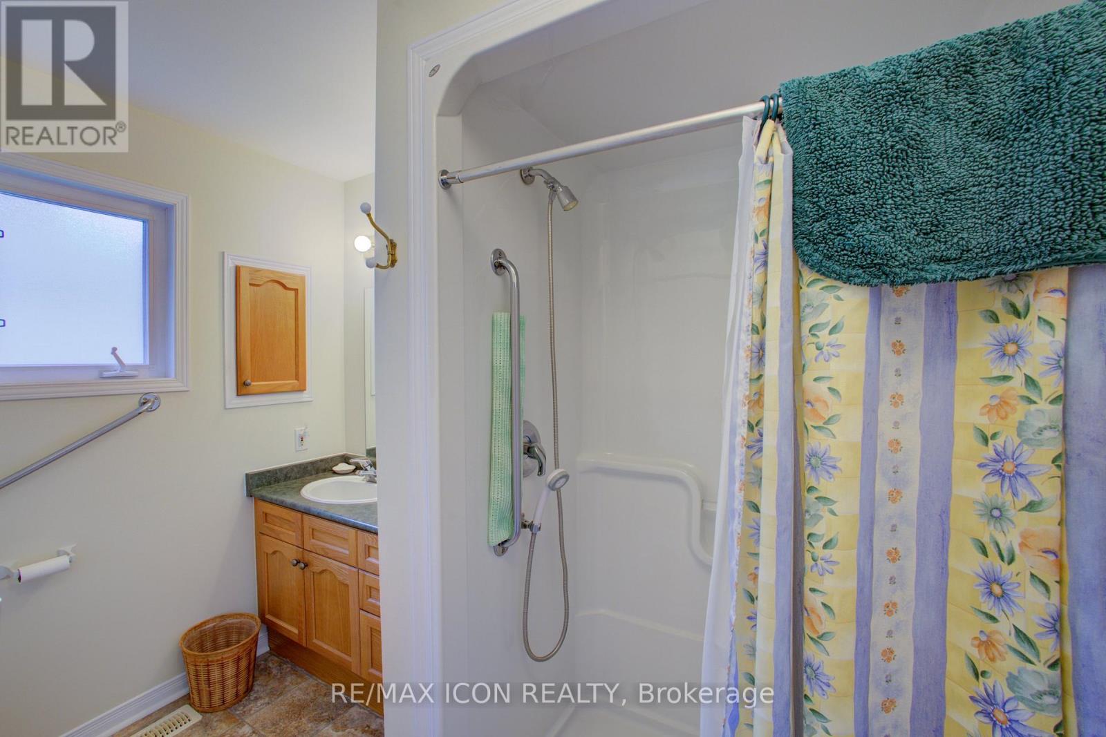 54 Springwood Crescent, Gravenhurst (Muskoka (S)), Ontario  P1P 1Y8 - Photo 33 - X12395201