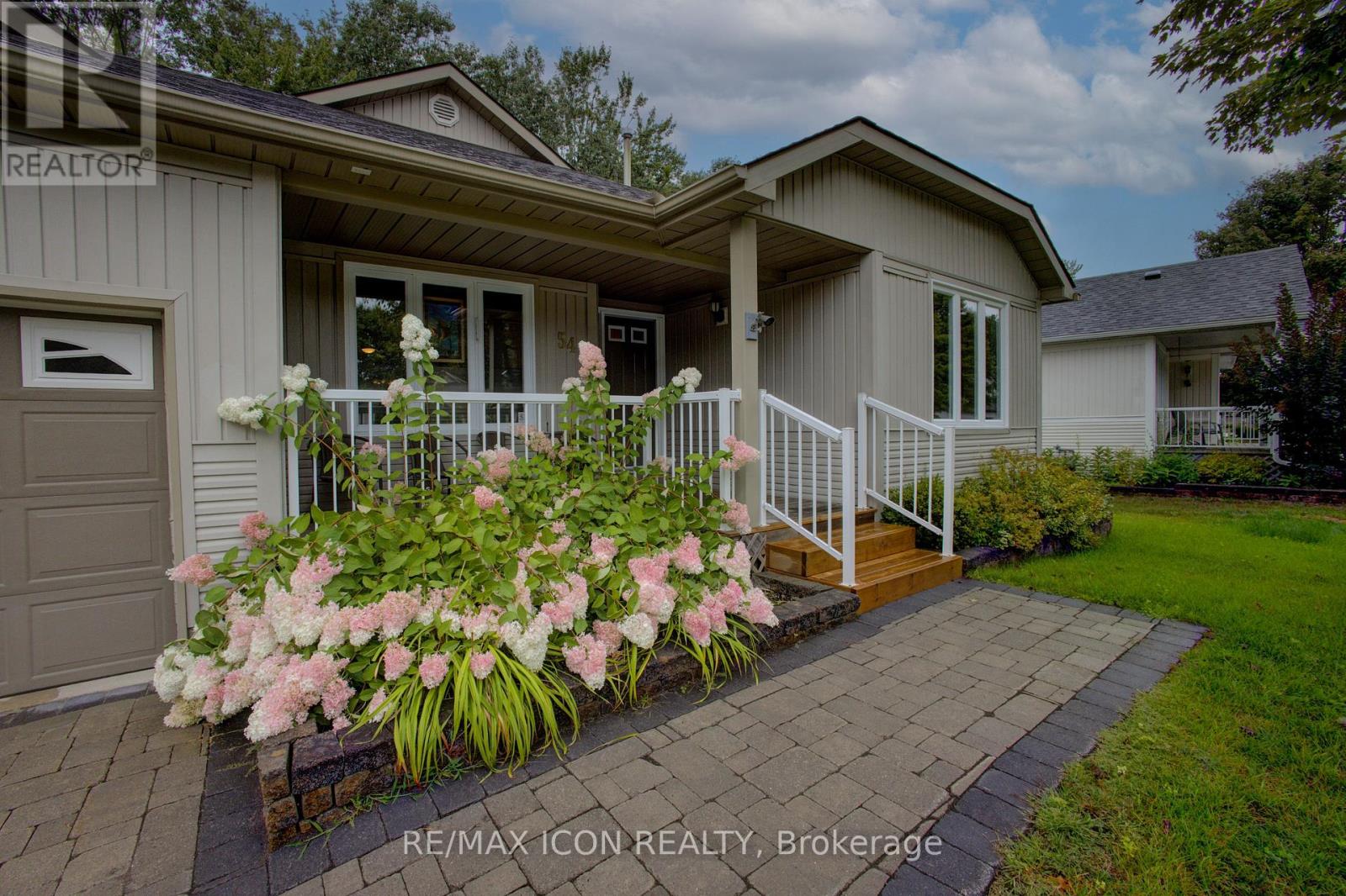 54 Springwood Crescent, Gravenhurst (Muskoka (S)), Ontario  P1P 1Y8 - Photo 6 - X12395201