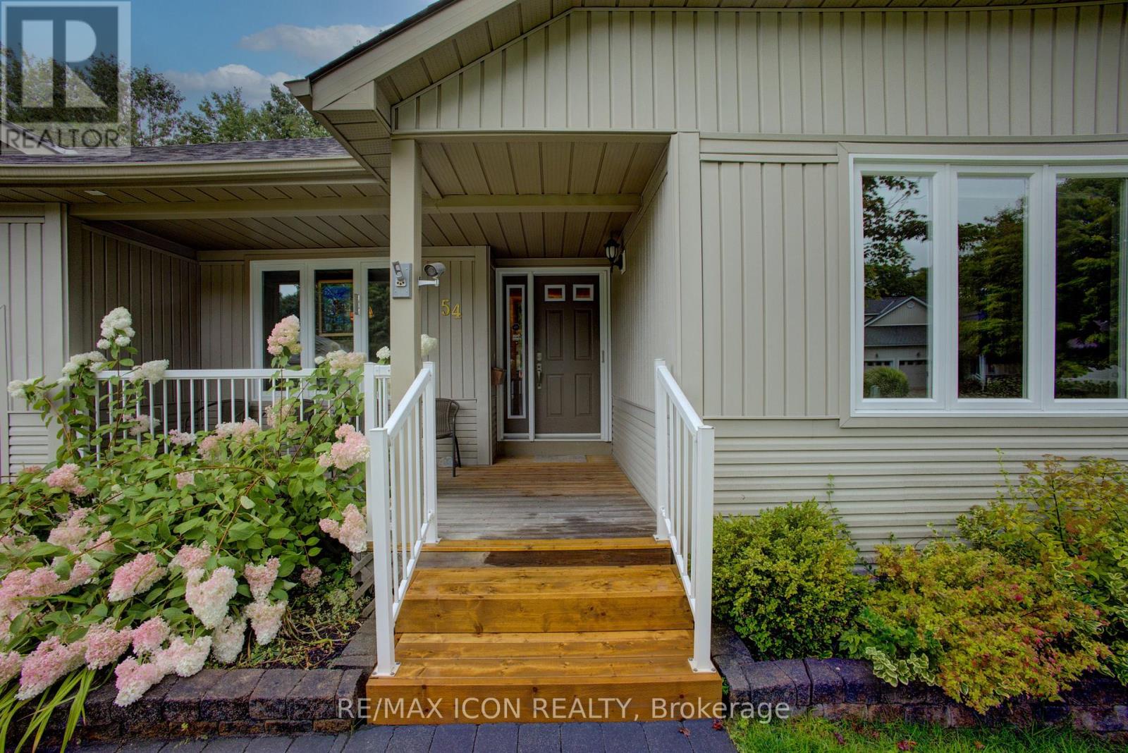 54 Springwood Crescent, Gravenhurst (Muskoka (S)), Ontario  P1P 1Y8 - Photo 7 - X12395201