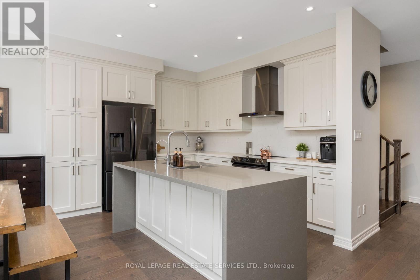 160 Drexler Avenue, Guelph/eramosa, Ontario  N0B 2K0 - Photo 14 - X12395207