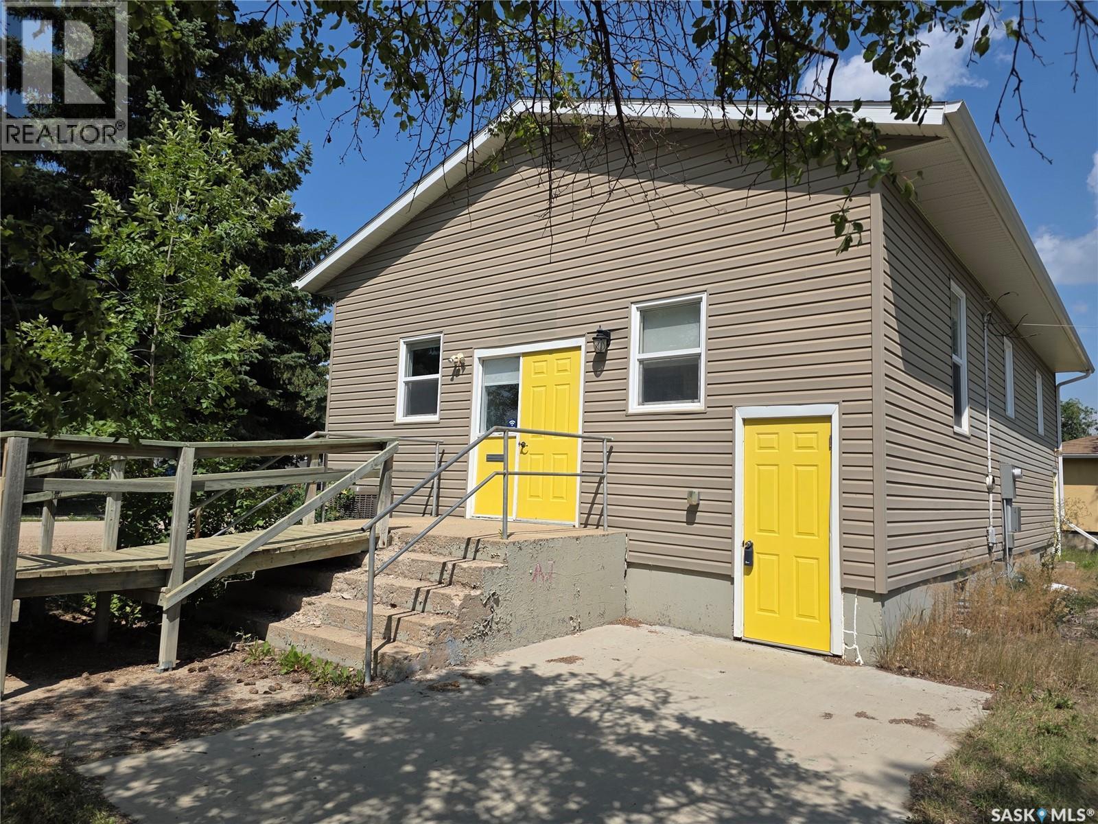 402 Minto STREET, Elbow, Saskatchewan