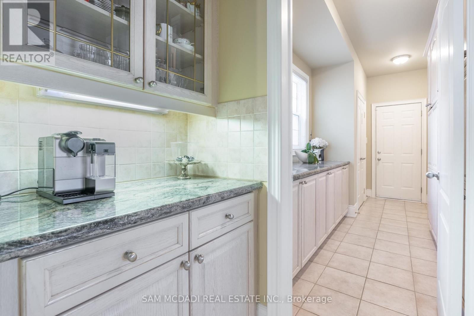 3248 Barchester Court, Mississauga (Erin Mills), Ontario  L5L 5Z1 - Photo 13 - W12395241
