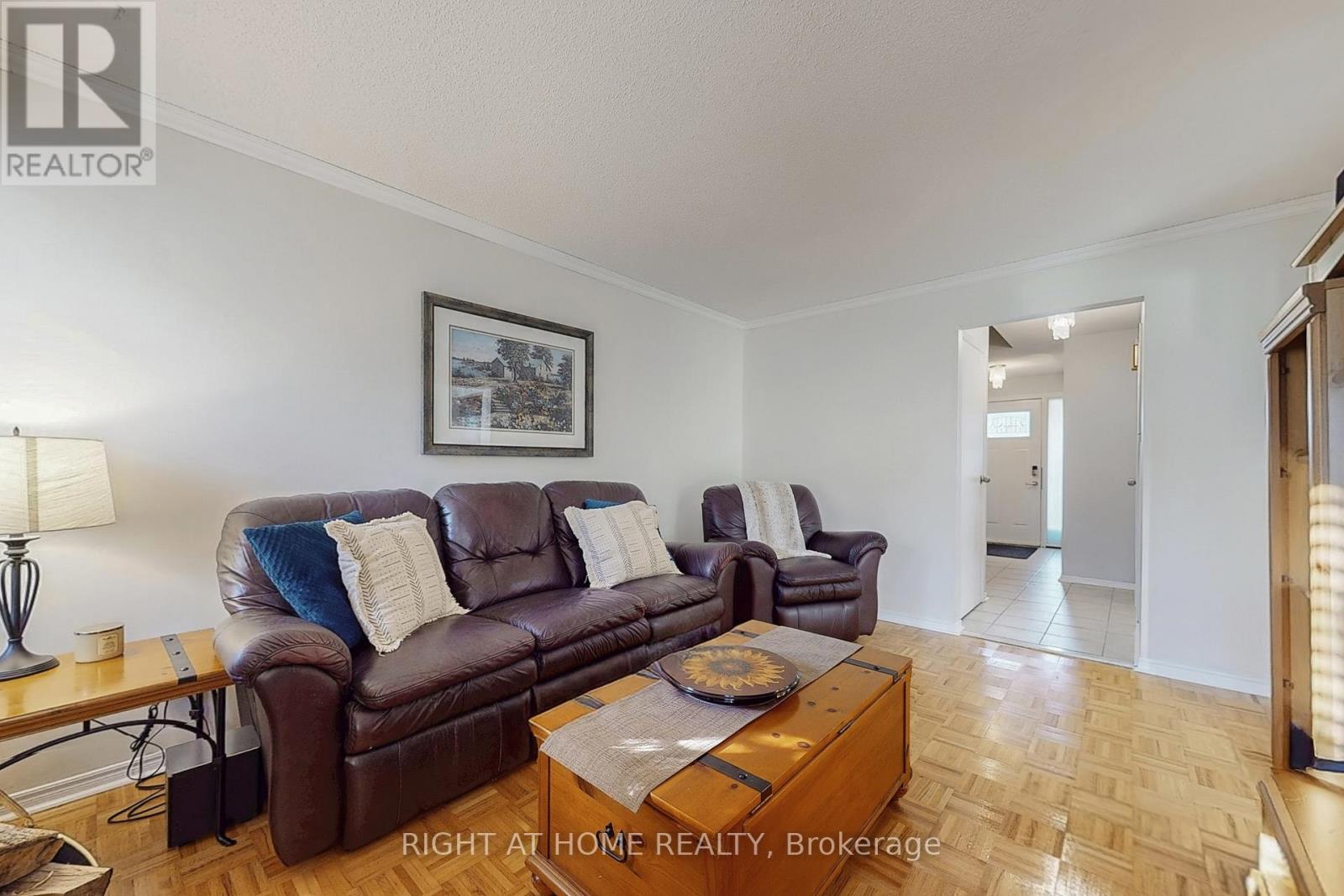 23 Nutmeg Street, Brampton, Ontario  L6S 4A7 - Photo 11 - W12395315