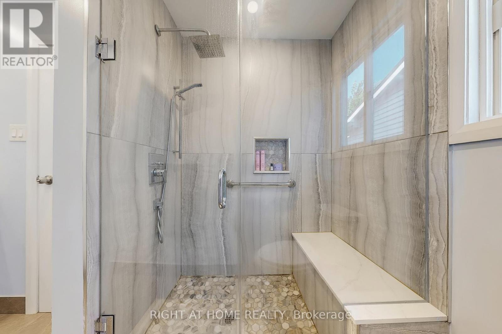 23 Nutmeg Street, Brampton, Ontario  L6S 4A7 - Photo 17 - W12395315