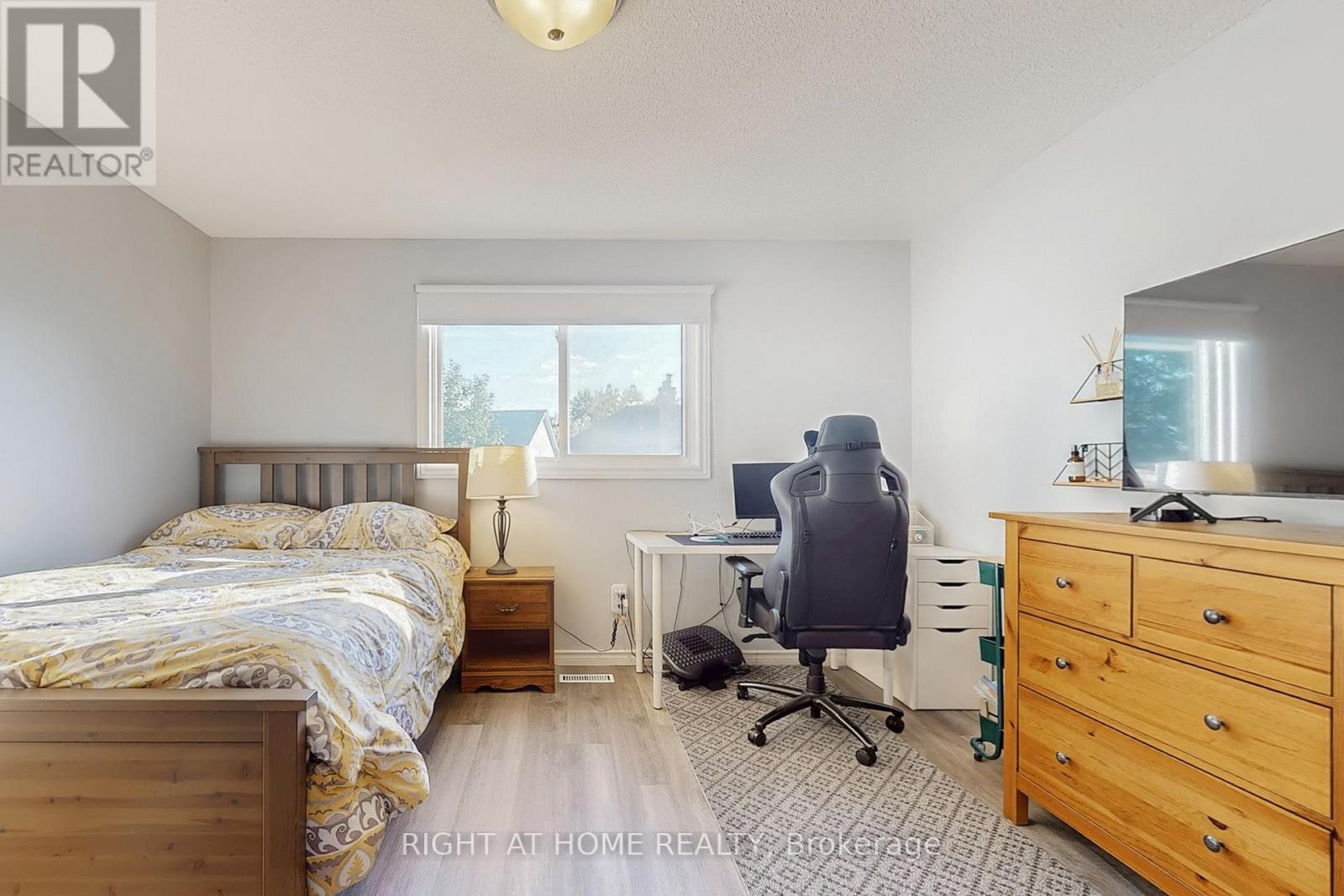 23 Nutmeg Street, Brampton, Ontario  L6S 4A7 - Photo 19 - W12395315