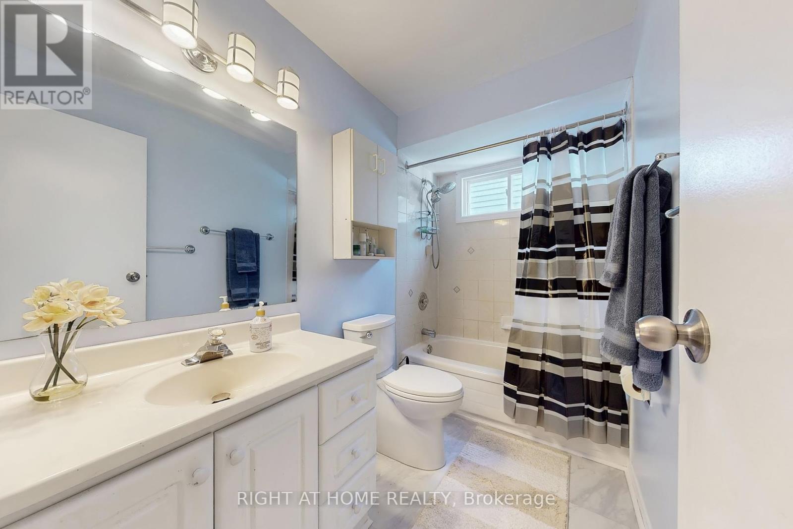 23 Nutmeg Street, Brampton, Ontario  L6S 4A7 - Photo 20 - W12395315