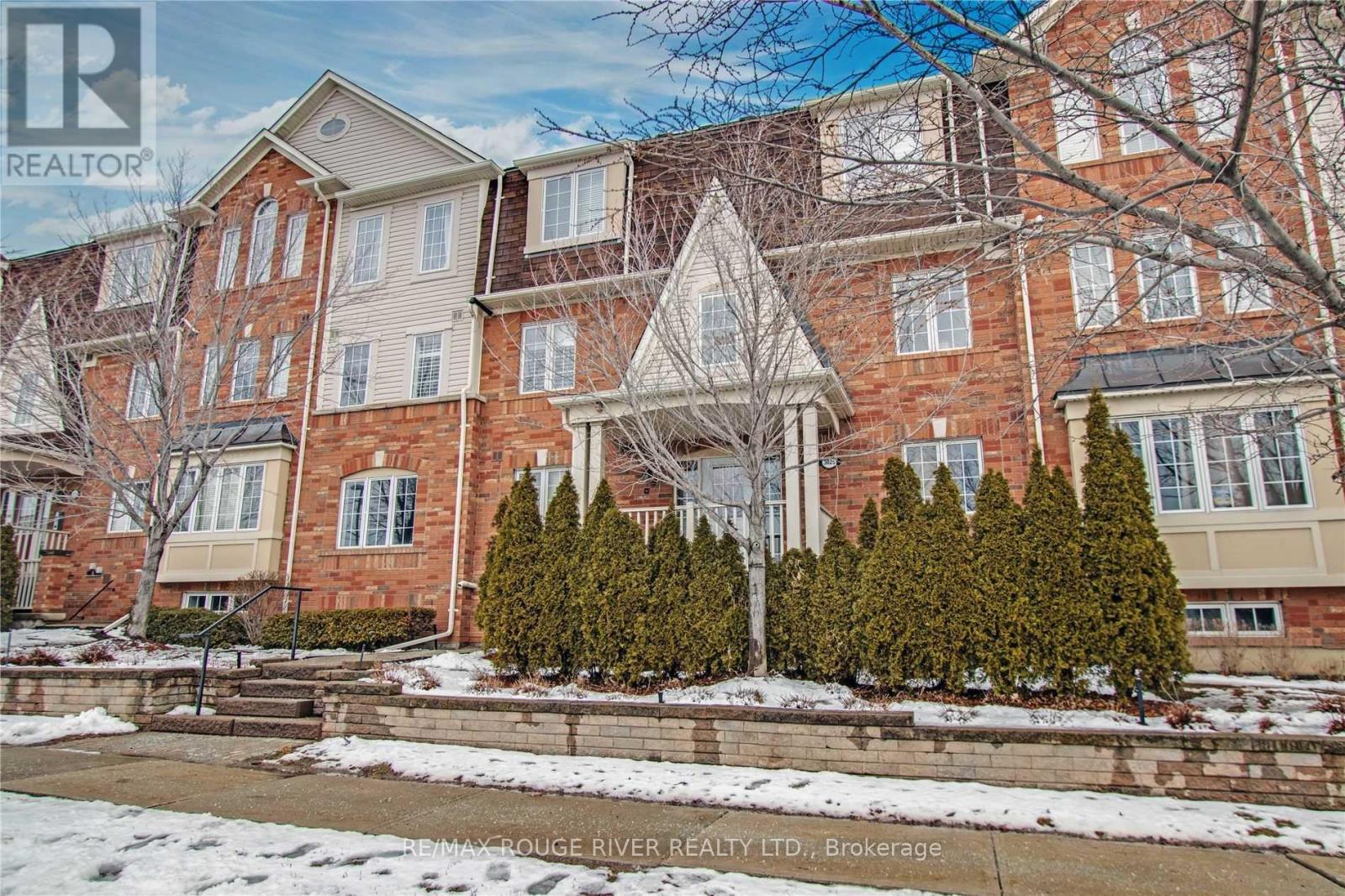 6 - 3025 Elmcreek Road, Mississauga, Ontario  L5B 0B6 - Photo 2 - W12395325