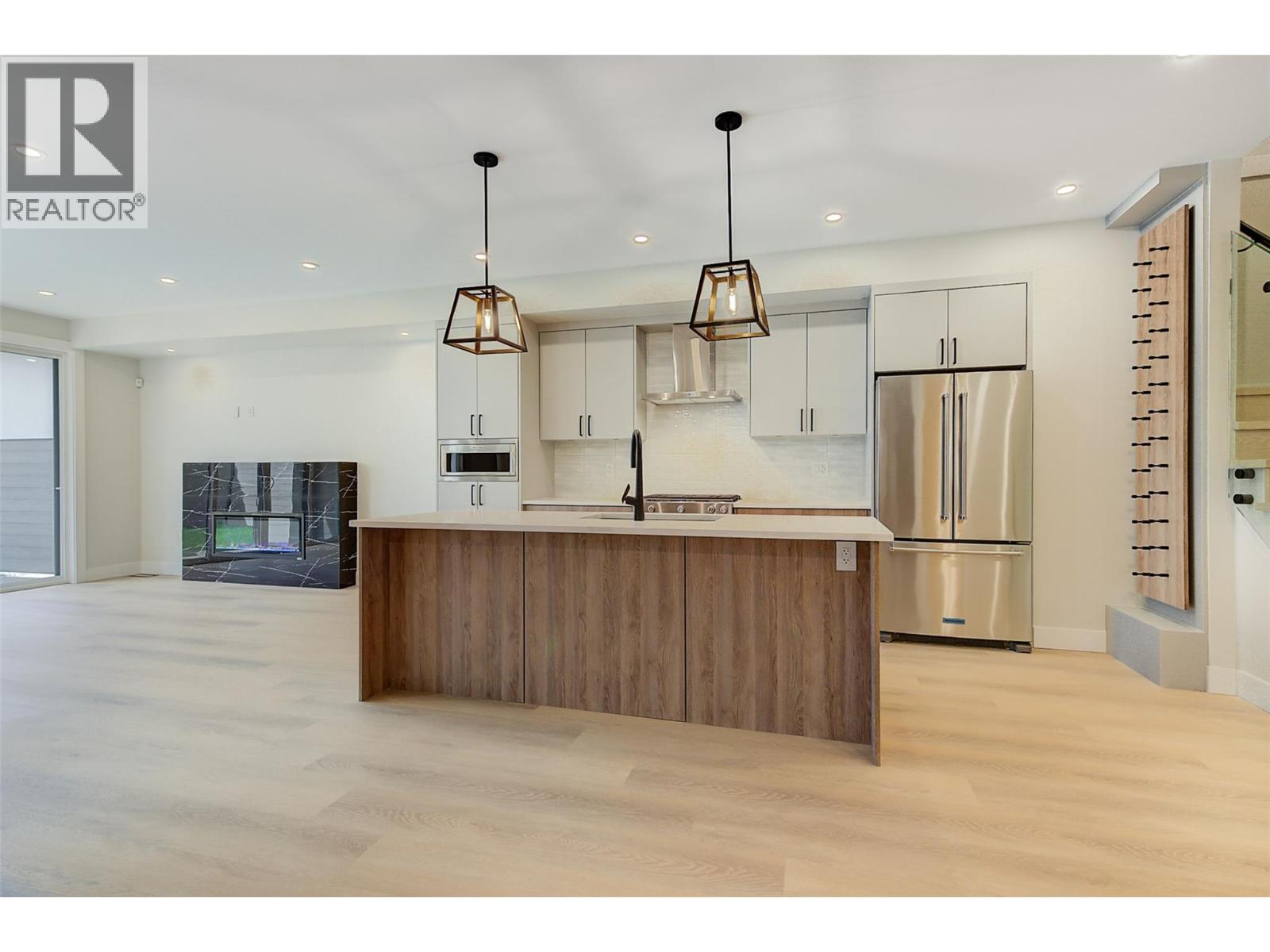 839 Lawson Avenue Unit# 4, Kelowna, British Columbia  V1Y 6S9 - Photo 11 - 10362521