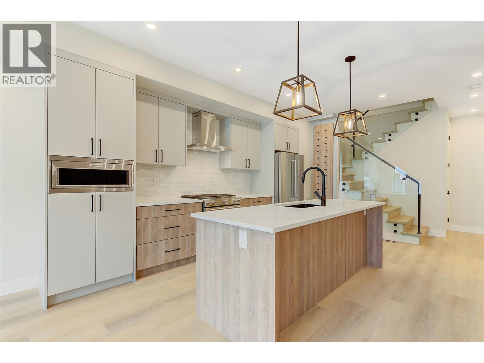 839 Lawson Avenue Unit# 4, Kelowna, British Columbia  V1Y 6S9 - Photo 12 - 10362521