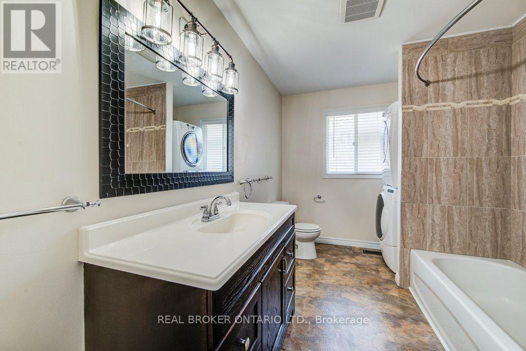73 Falcon Drive, Woolwich, Ontario  N3B 3H7 - Photo 38 - X12395290