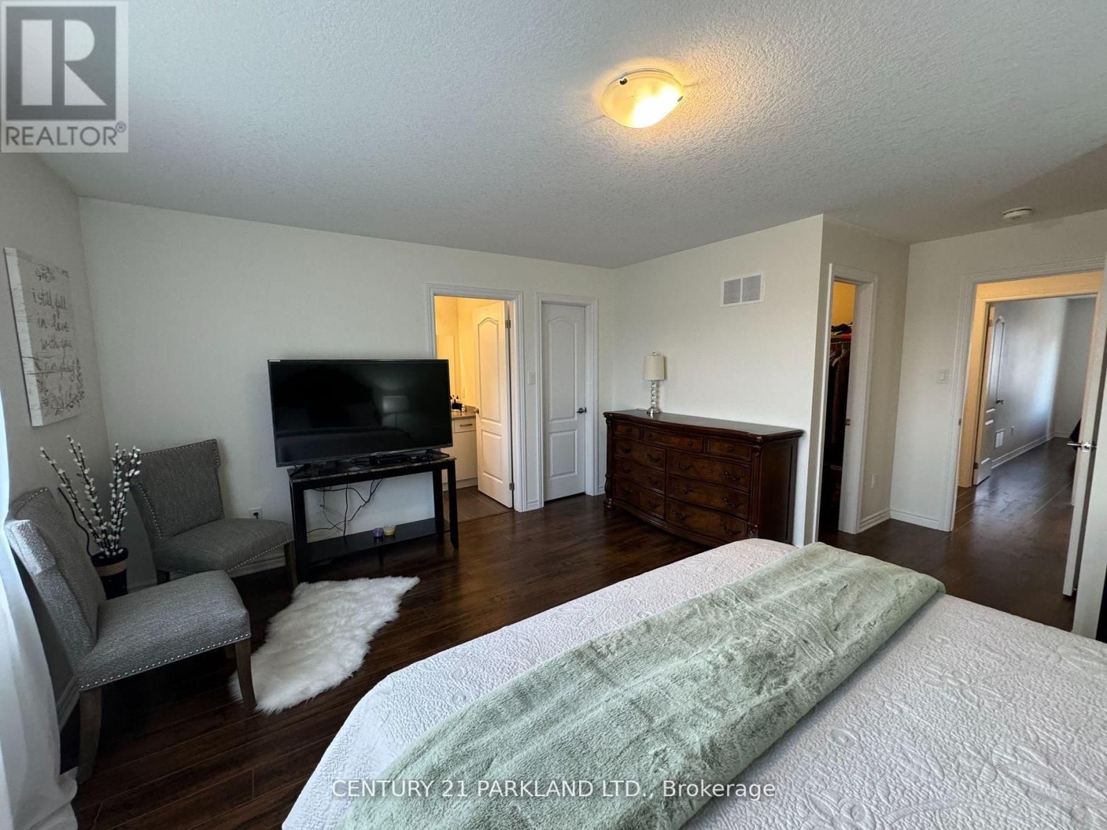 128 Berkshire Drive, Wellington North (Arthur), Ontario  N0G 1A0 - Photo 21 - X12395295