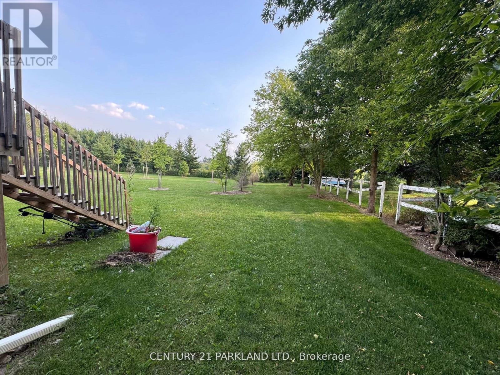128 Berkshire Drive, Wellington North (Arthur), Ontario  N0G 1A0 - Photo 33 - X12395295