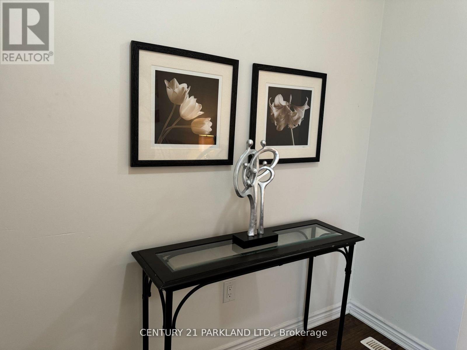 128 Berkshire Drive, Wellington North (Arthur), Ontario  N0G 1A0 - Photo 7 - X12395295