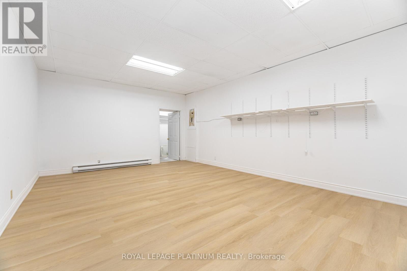 3 - 481 Dundas Street W, Belleville, Ontario  K8P 1B6 - Photo 14 - X12395301