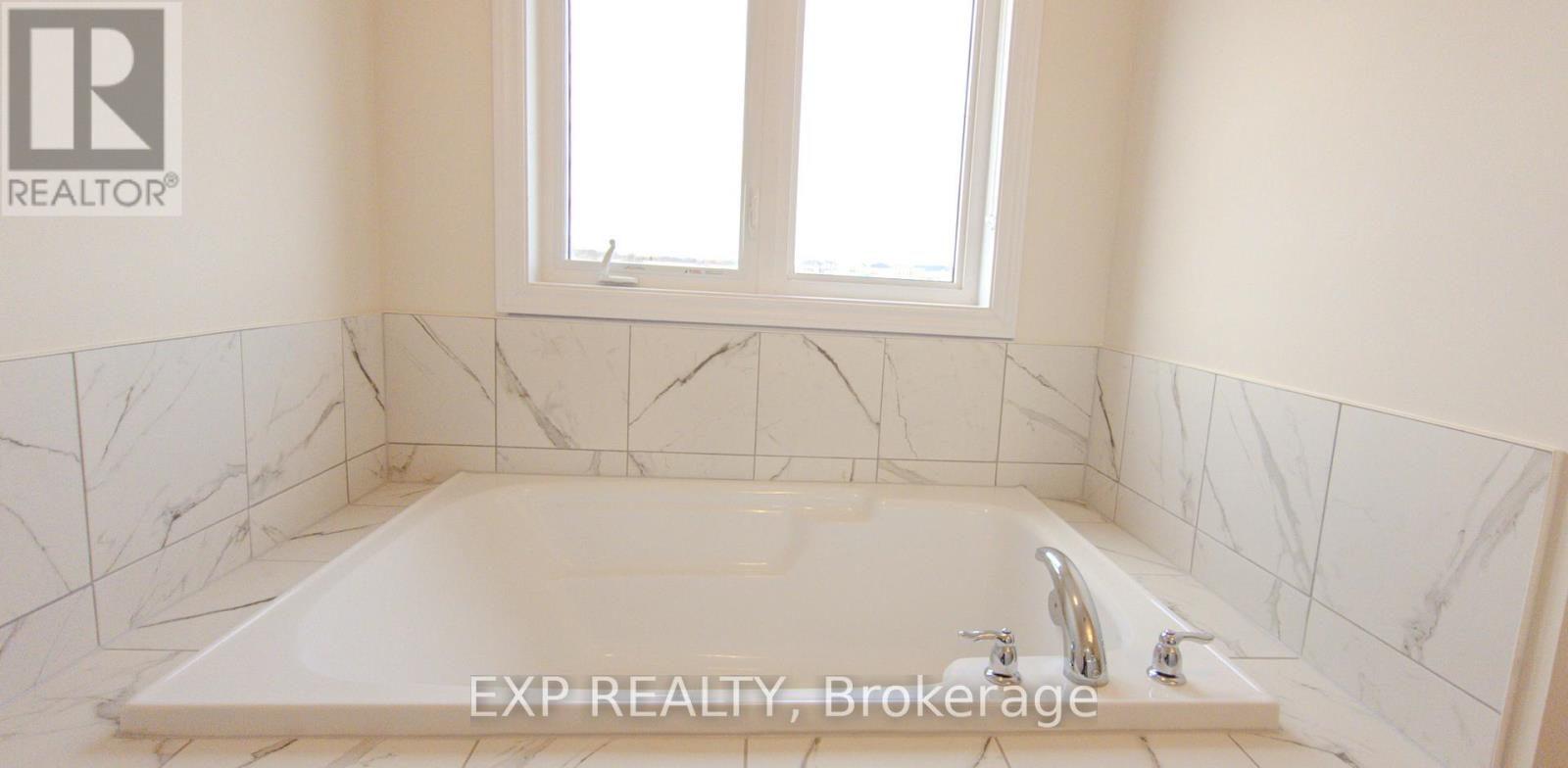 185 Vanilla Trail, Thorold (Rolling Meadows), Ontario  L2V 0L2 - Photo 31 - X12395327
