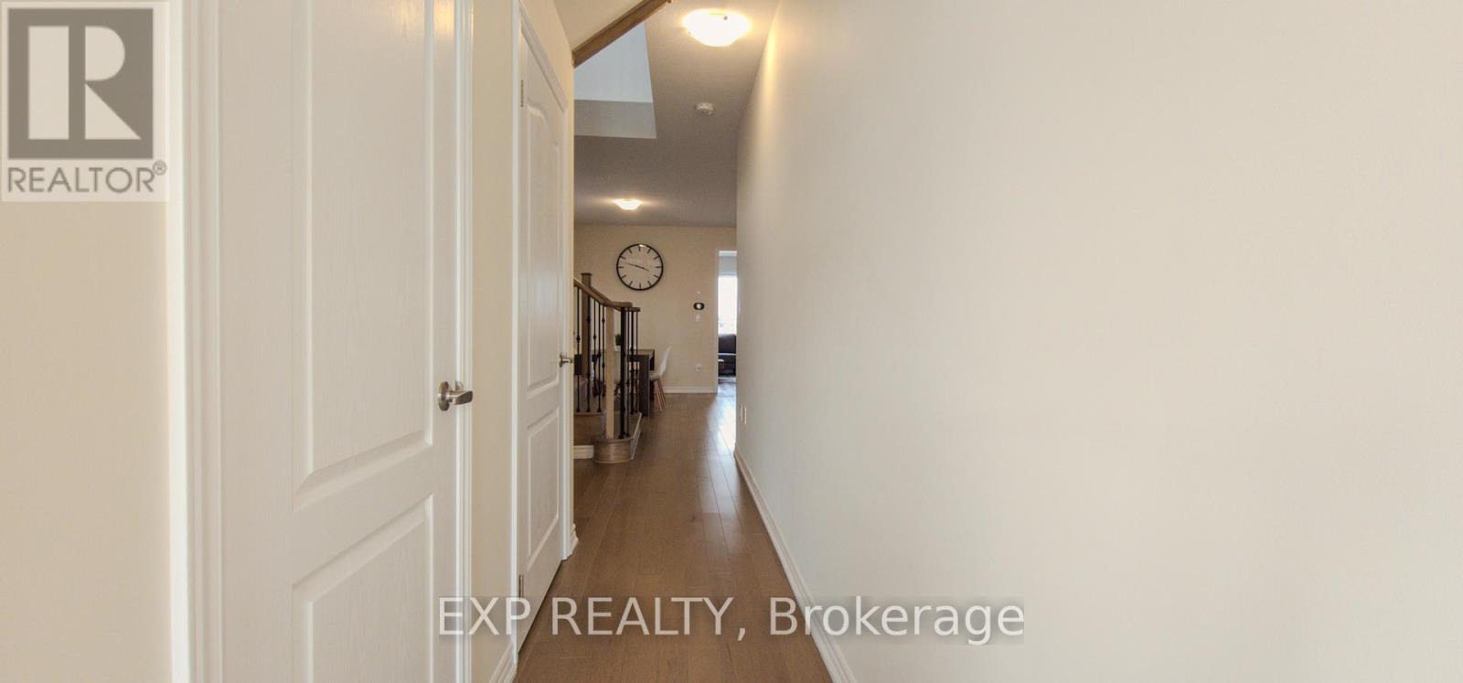 185 Vanilla Trail, Thorold (Rolling Meadows), Ontario  L2V 0L2 - Photo 6 - X12395327