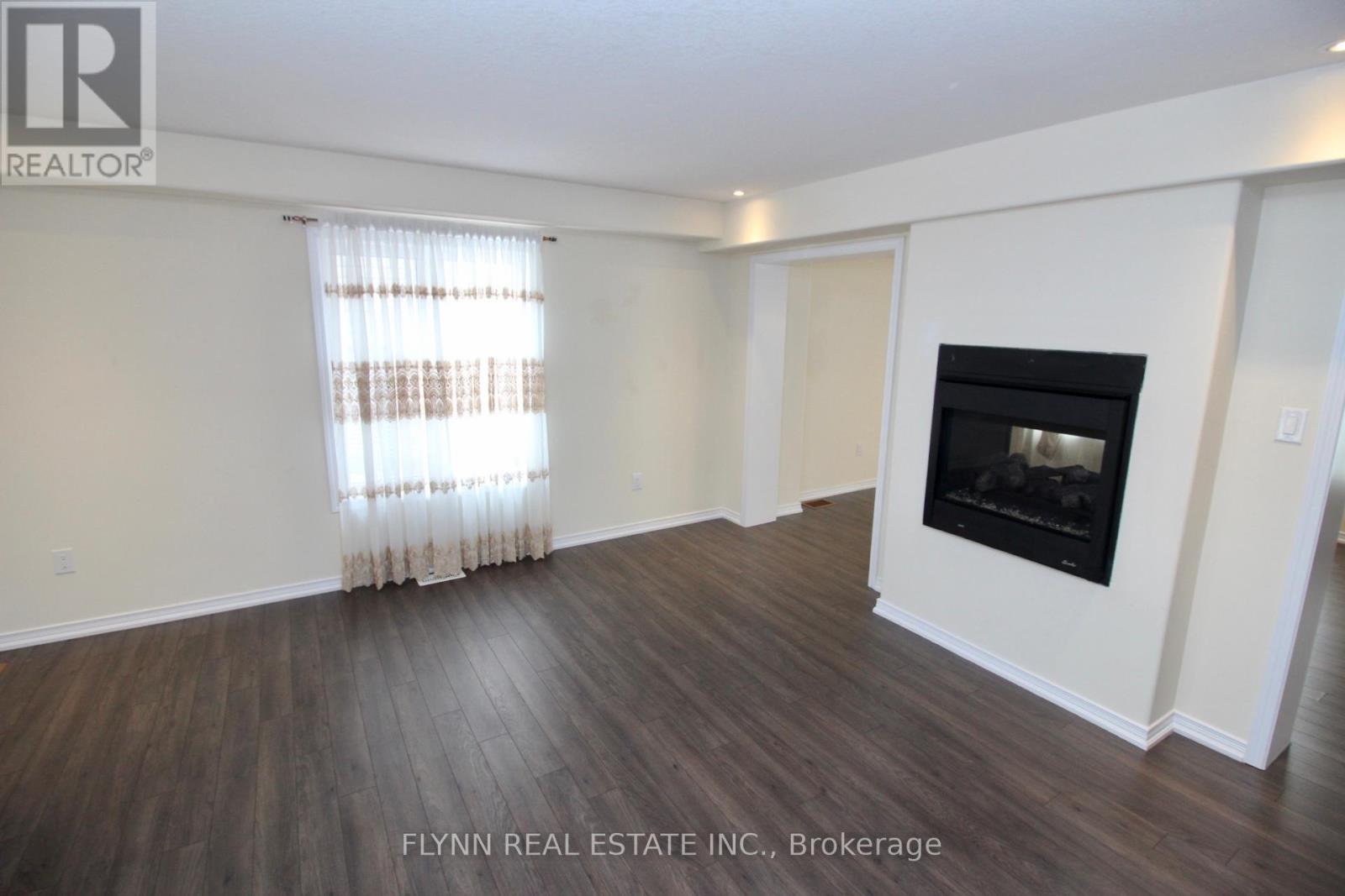 8444 Elderberry Drive, Niagara Falls, Ontario  L2H 0K6 - Photo 6 - X12395329