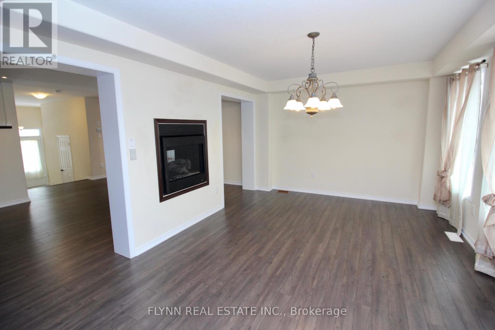 8444 Elderberry Drive, Niagara Falls, Ontario  L2H 0K6 - Photo 8 - X12395329