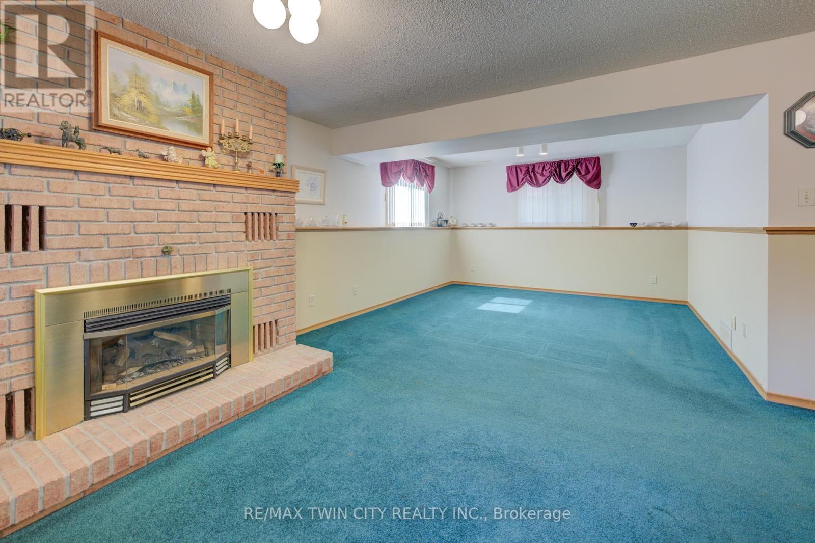489 Northlake Drive, Waterloo, Ontario  N2V 1V5 - Photo 15 - X12395371