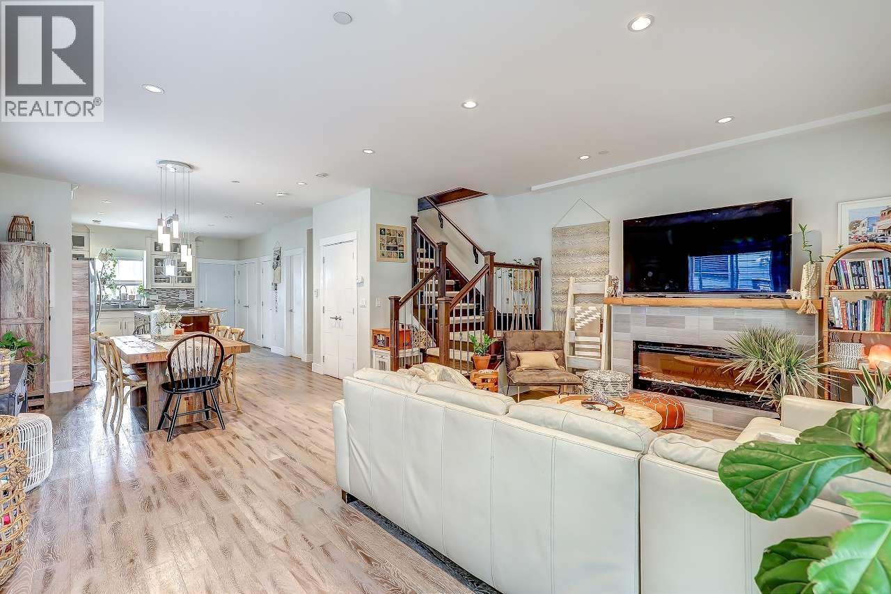 5606 RHODES STREET, Vancouver, British Columbia