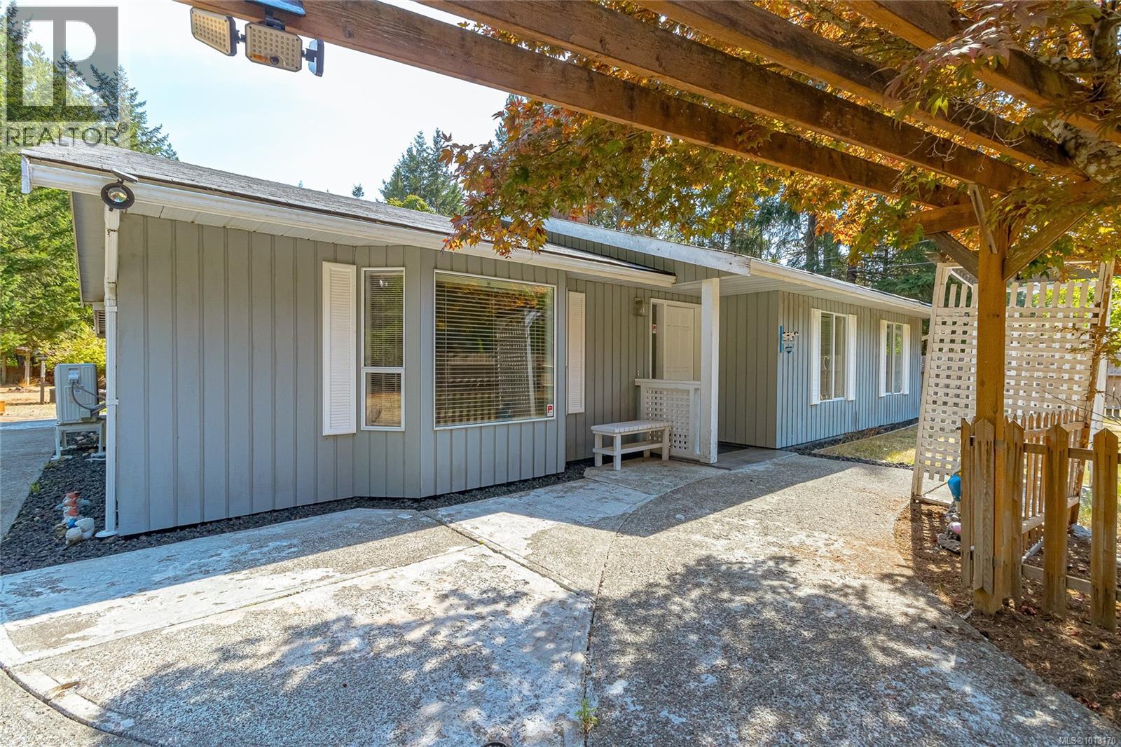 483 Corcan Rd, Qualicum Beach, British Columbia  V9K 2E9 - Photo 2 - 1013170