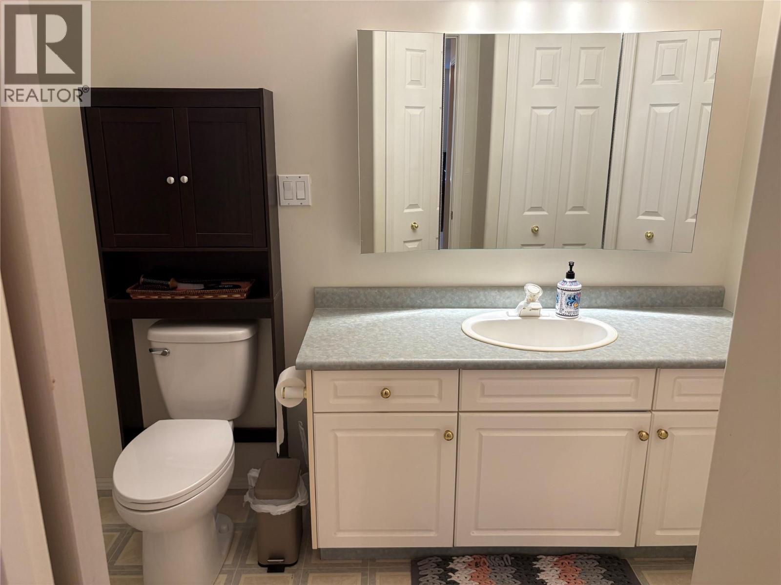 617 27th Avenue S Unit# 5, Cranbrook, British Columbia  V1C 6L1 - Photo 17 - 10362436