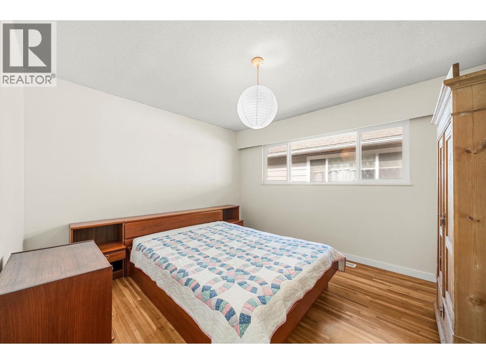 1560 Burrill Avenue, North Vancouver, British Columbia  V7K 1L9 - Photo 10 - R3005097