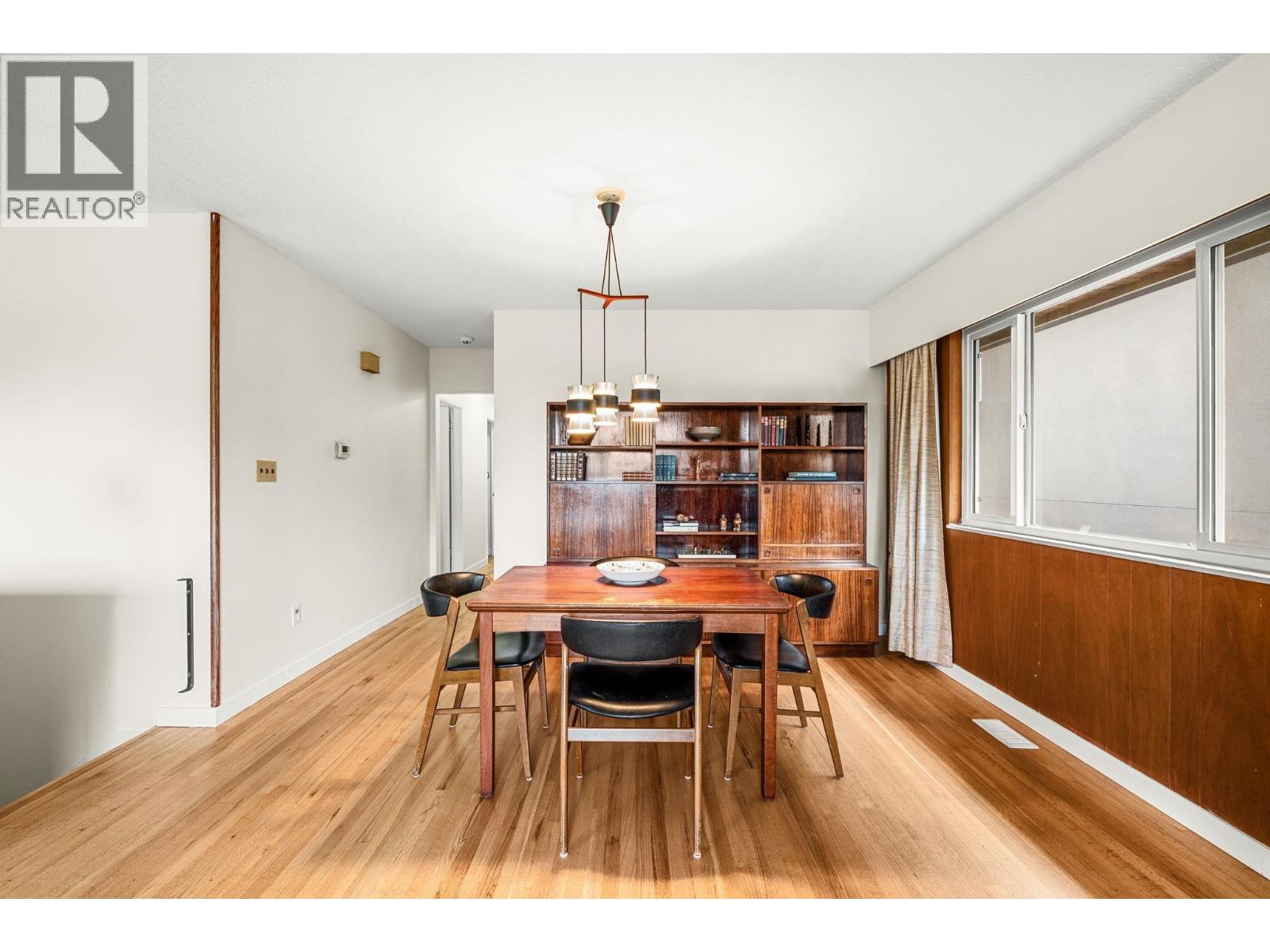 1560 Burrill Avenue, North Vancouver, British Columbia  V7K 1L9 - Photo 6 - R3005097