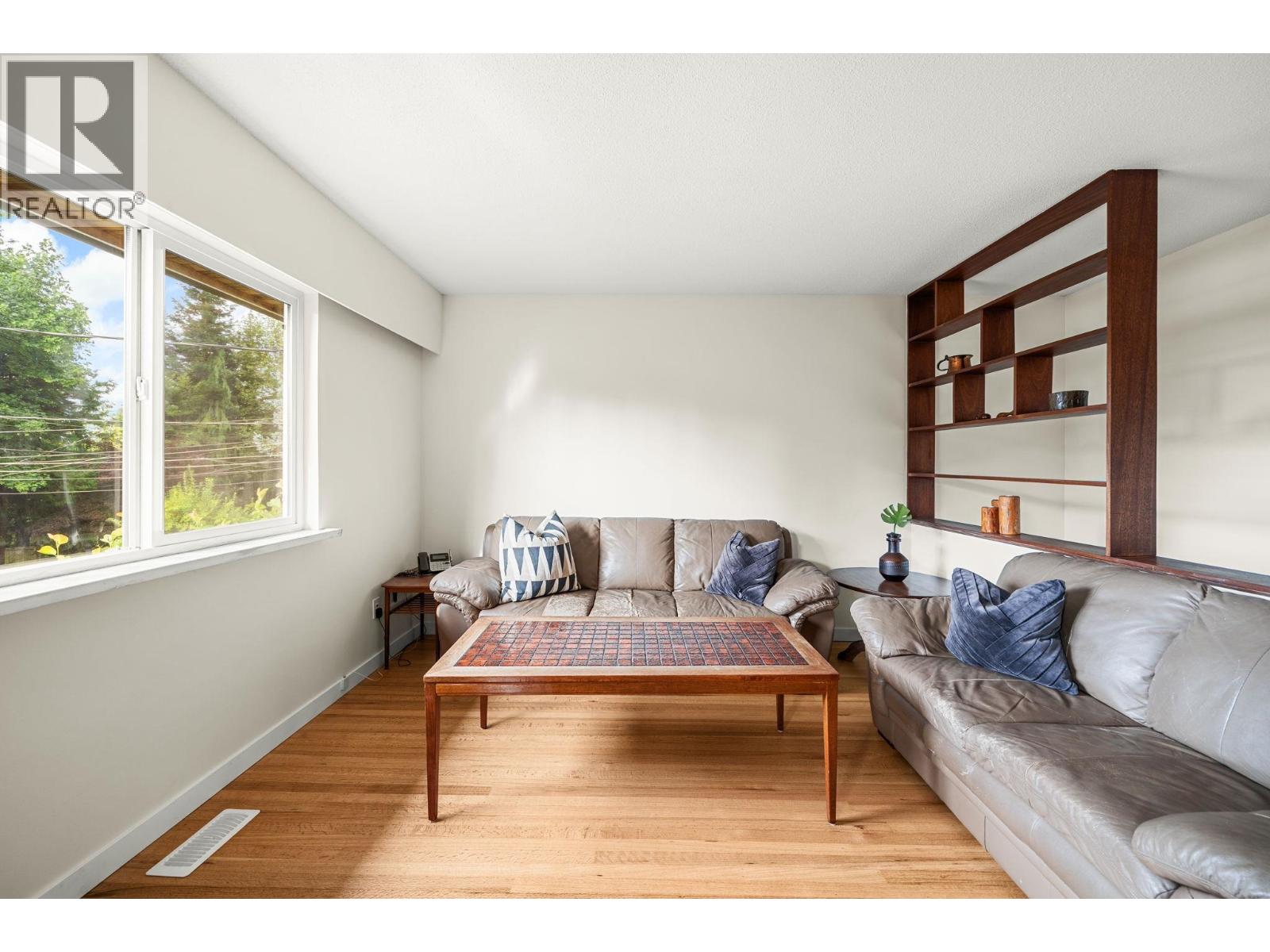 Property at 1560 BURRILL AVENUE image 2