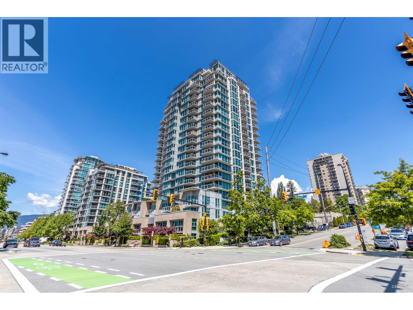 1002 188 E ESPLANADE ESPLANADE, North Vancouver, British Columbia
