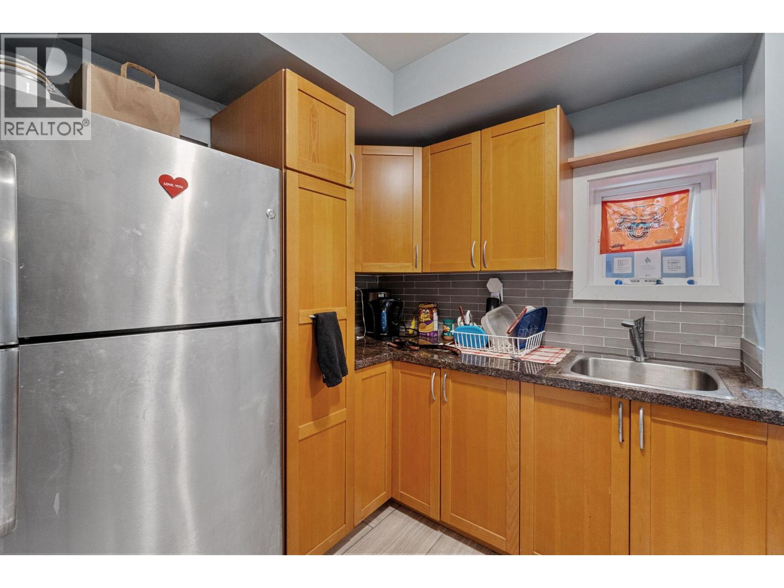 1558 Shaughnessy Street, Port Coquitlam, British Columbia  V3C 6M4 - Photo 8 - R3045711