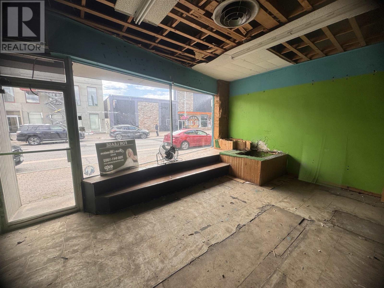 370 Queen St E, Sault Ste. Marie, Ontario  P6C 1L6 - Photo 2 - SM252395