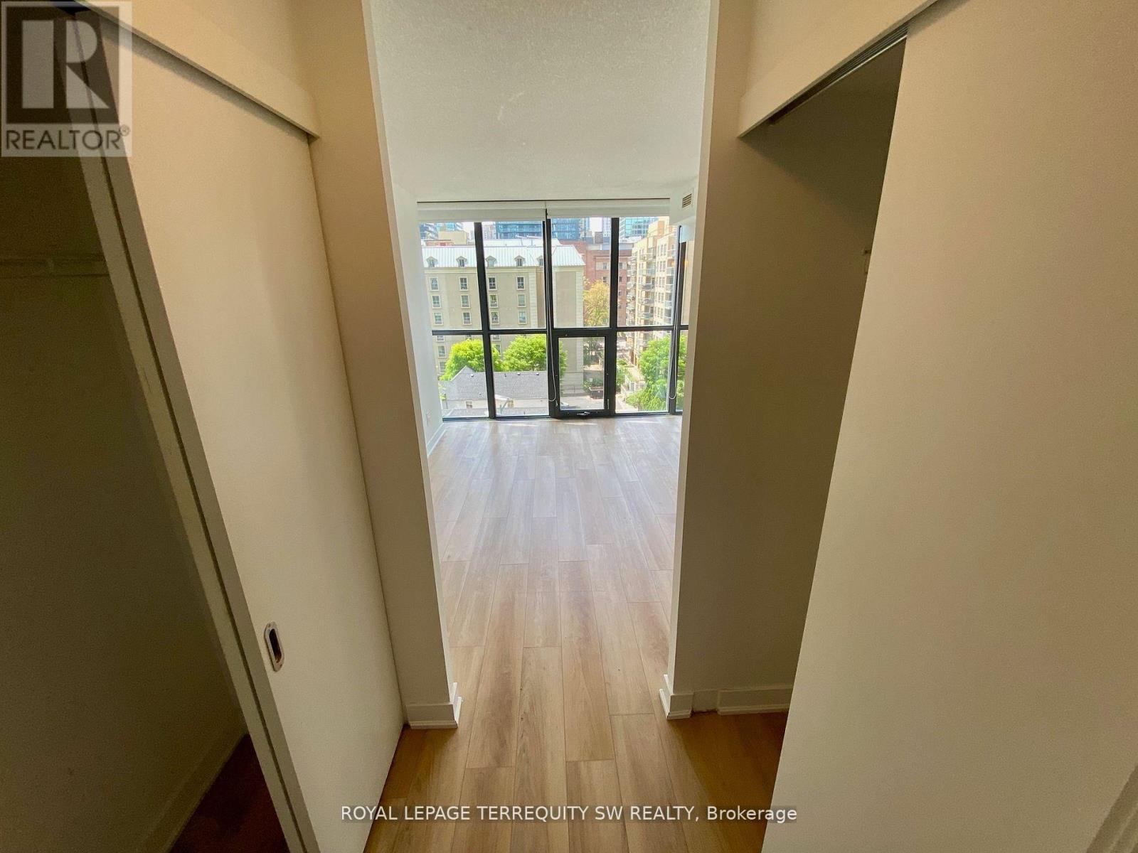 707 - 110 Charles Street E, Toronto, Ontario  M4Y 2W7 - Photo 24 - C12395393