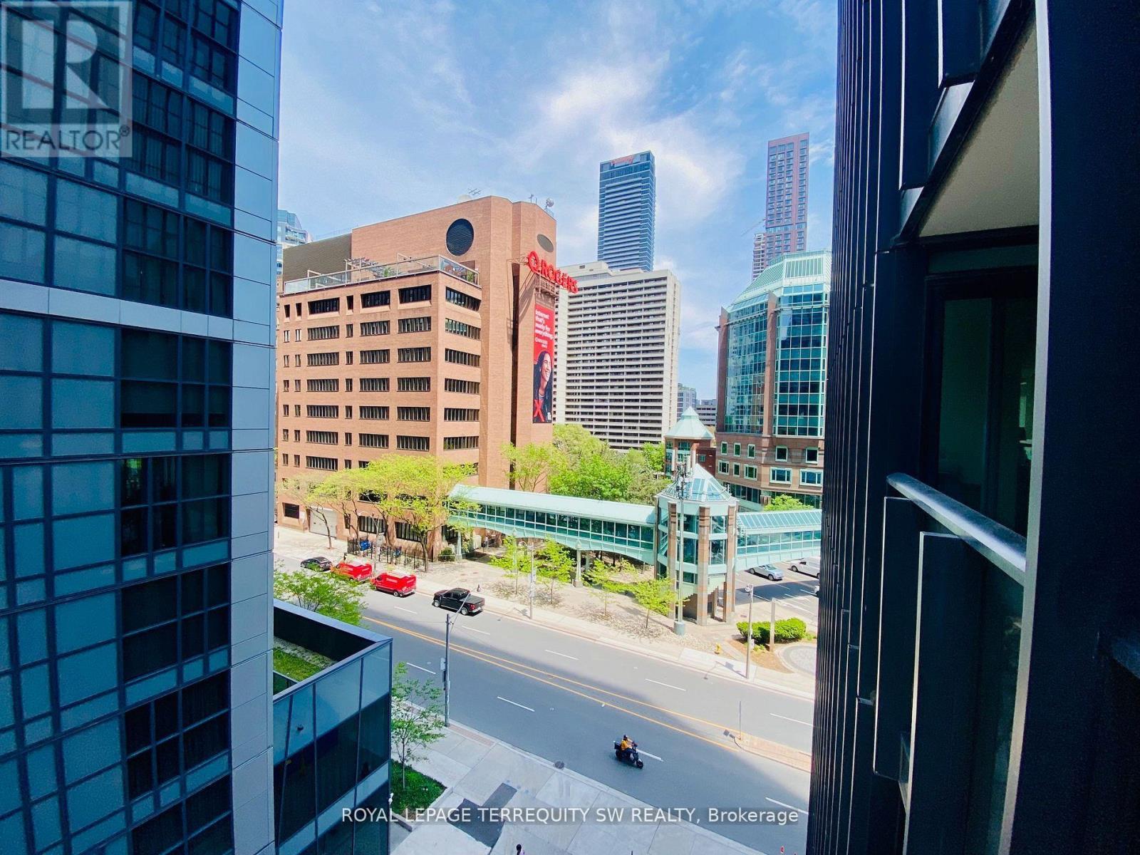 707 - 110 Charles Street E, Toronto, Ontario  M4Y 2W7 - Photo 27 - C12395393