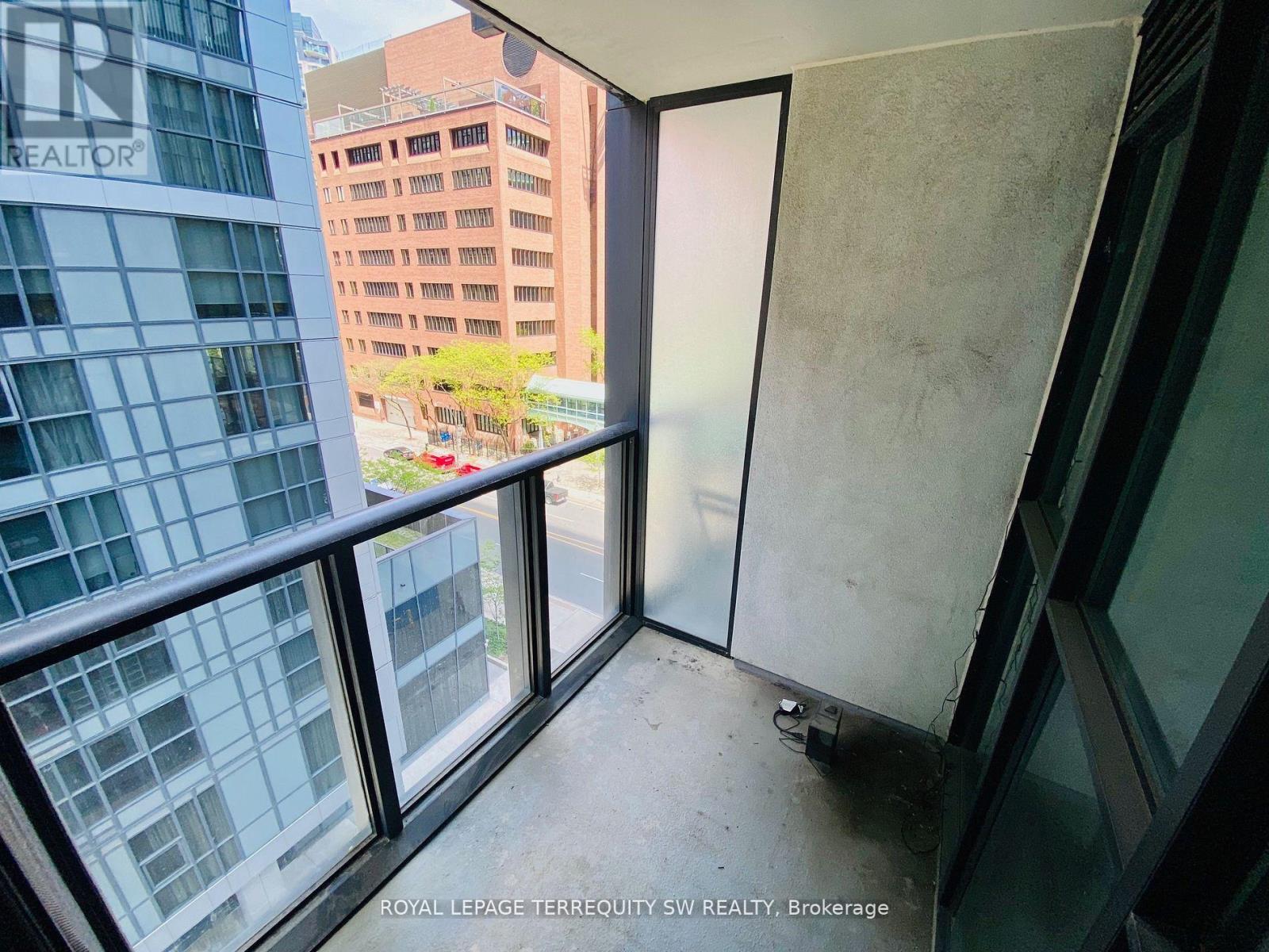 707 - 110 Charles Street E, Toronto, Ontario  M4Y 2W7 - Photo 28 - C12395393
