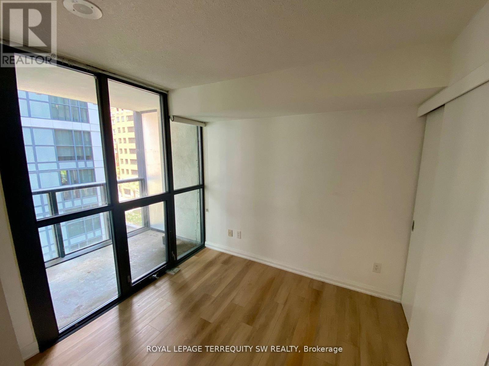 707 - 110 Charles Street E, Toronto, Ontario  M4Y 2W7 - Photo 29 - C12395393