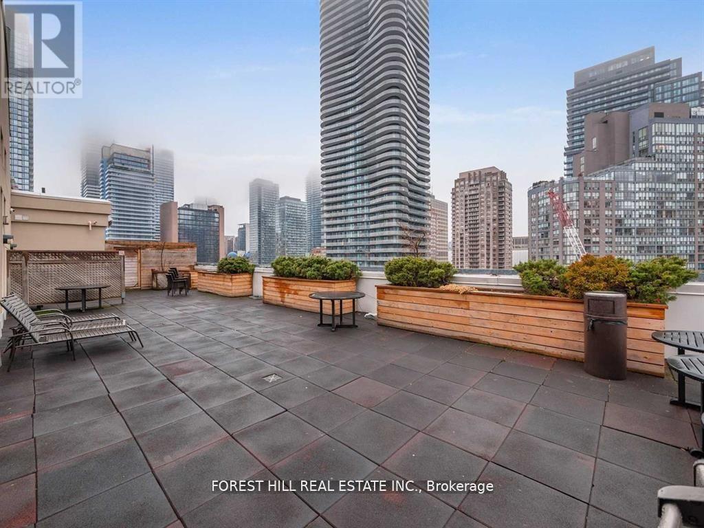 Ph7 - 8 Wellesley Street E, Toronto, Ontario  M4Y 3B2 - Photo 34 - C12395431