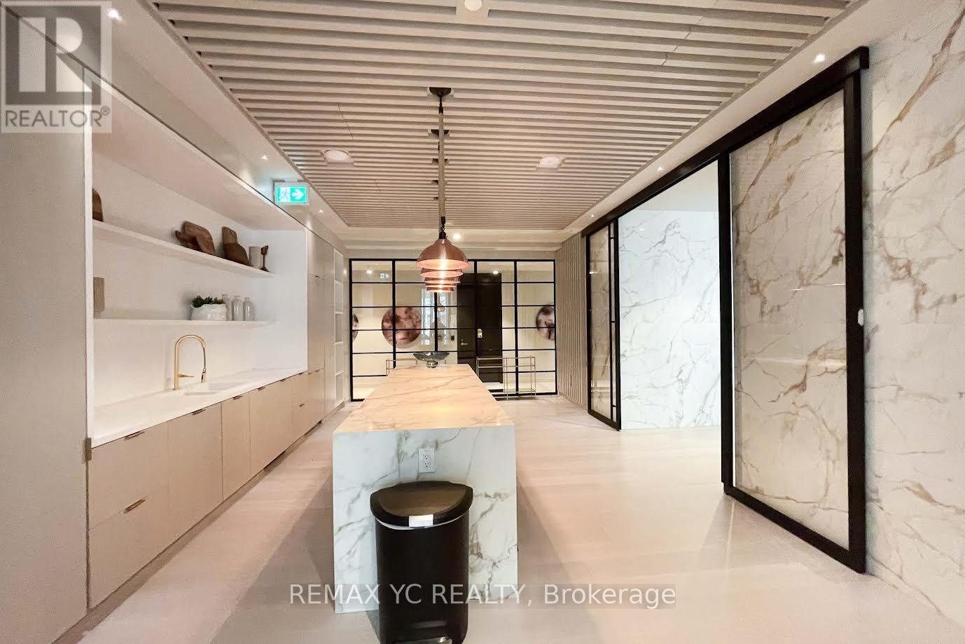 6908 - 138 Downes Street, Toronto, Ontario  M5E 0E4 - Photo 24 - C12343657