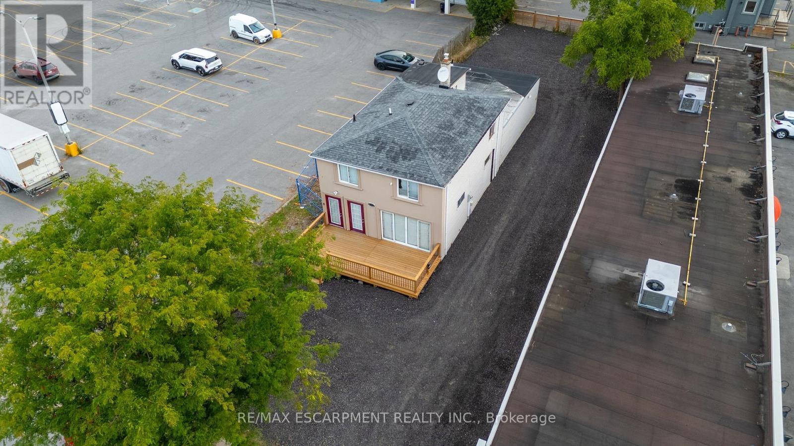 10329 Yonge Street, Richmond Hill (North Richvale), Ontario  L4C 3C1 - Photo 6 - N12283463
