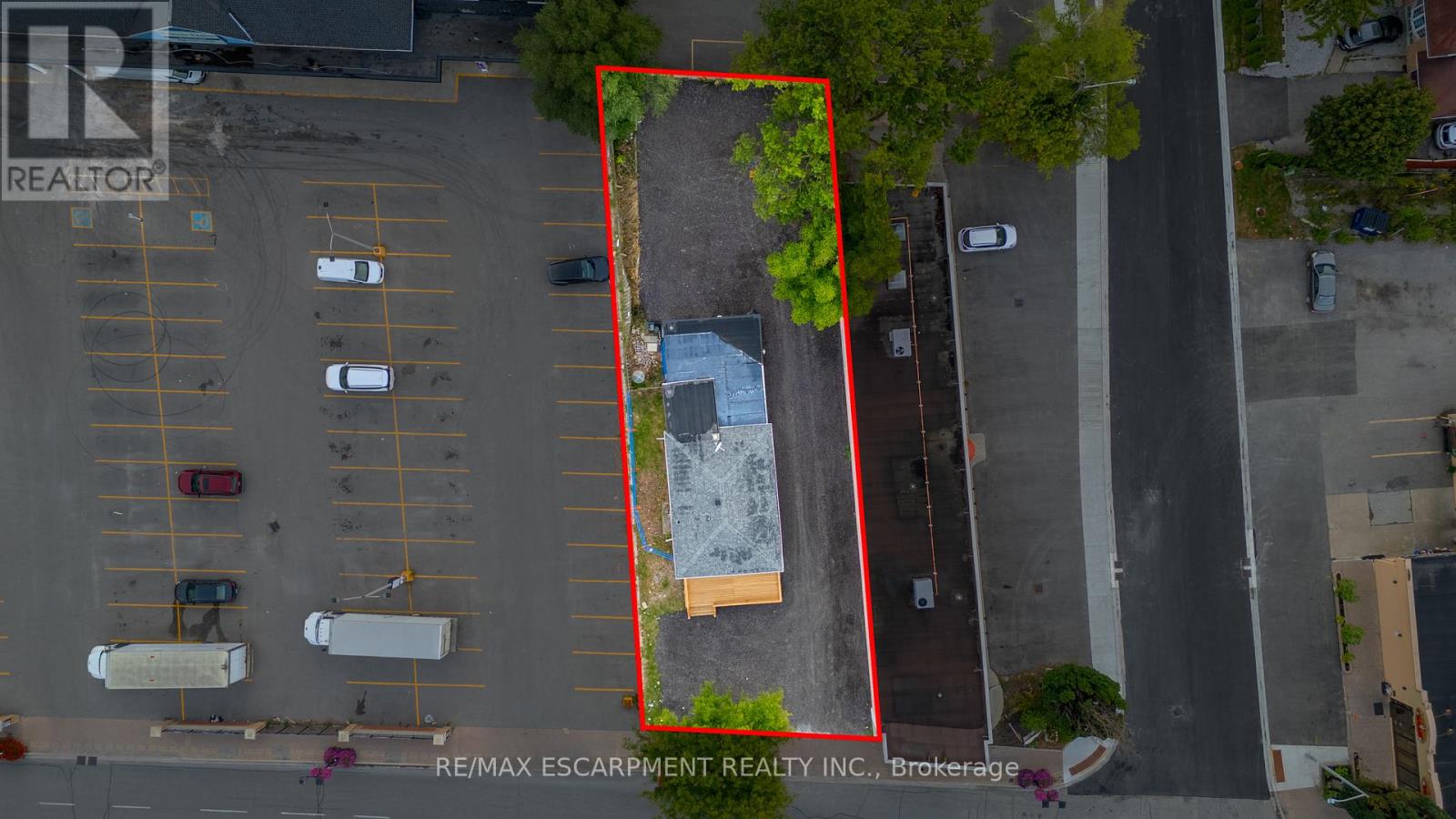 10329 Yonge Street, Richmond Hill (North Richvale), Ontario  L4C 3C1 - Photo 9 - N12283463