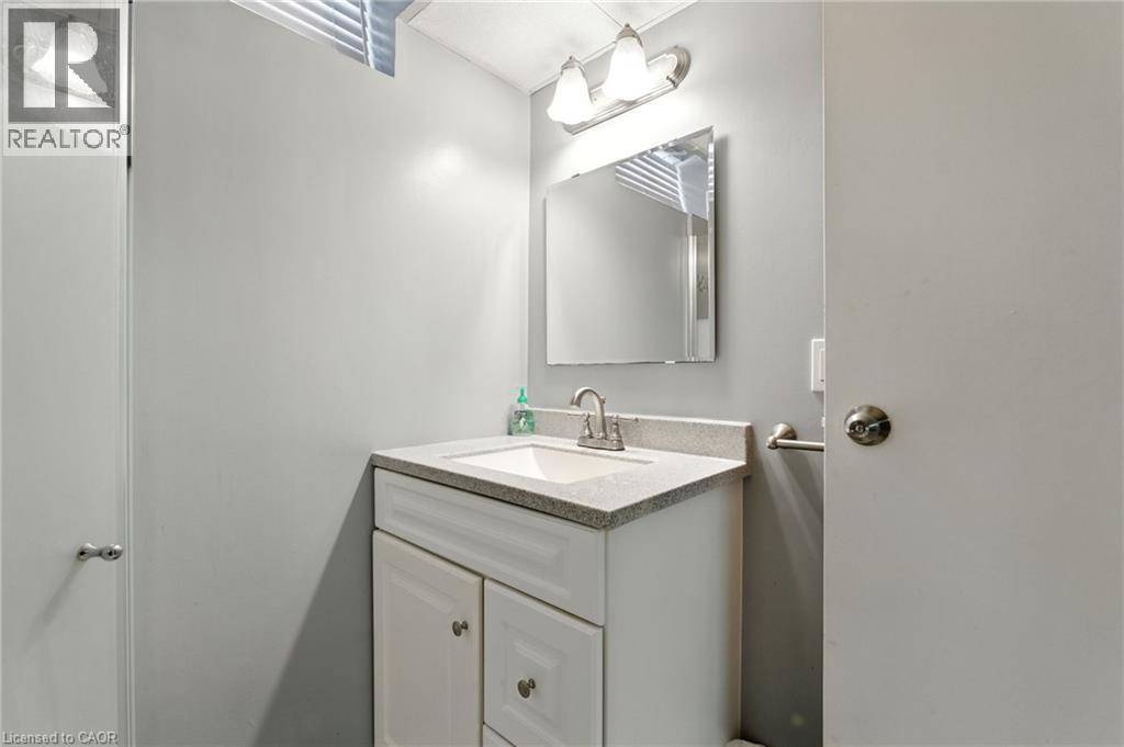 1559 Riley Avenue, Burlington, Ontario  L7M 3G2 - Photo 37 - 40766309