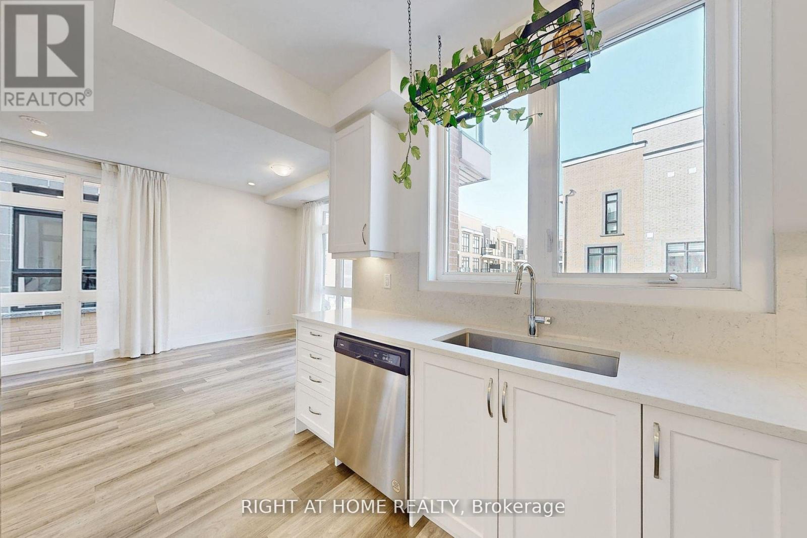 Th7 - 9 Phelps Lane, Richmond Hill, Ontario  L4E 1J4 - Photo 24 - N12395394
