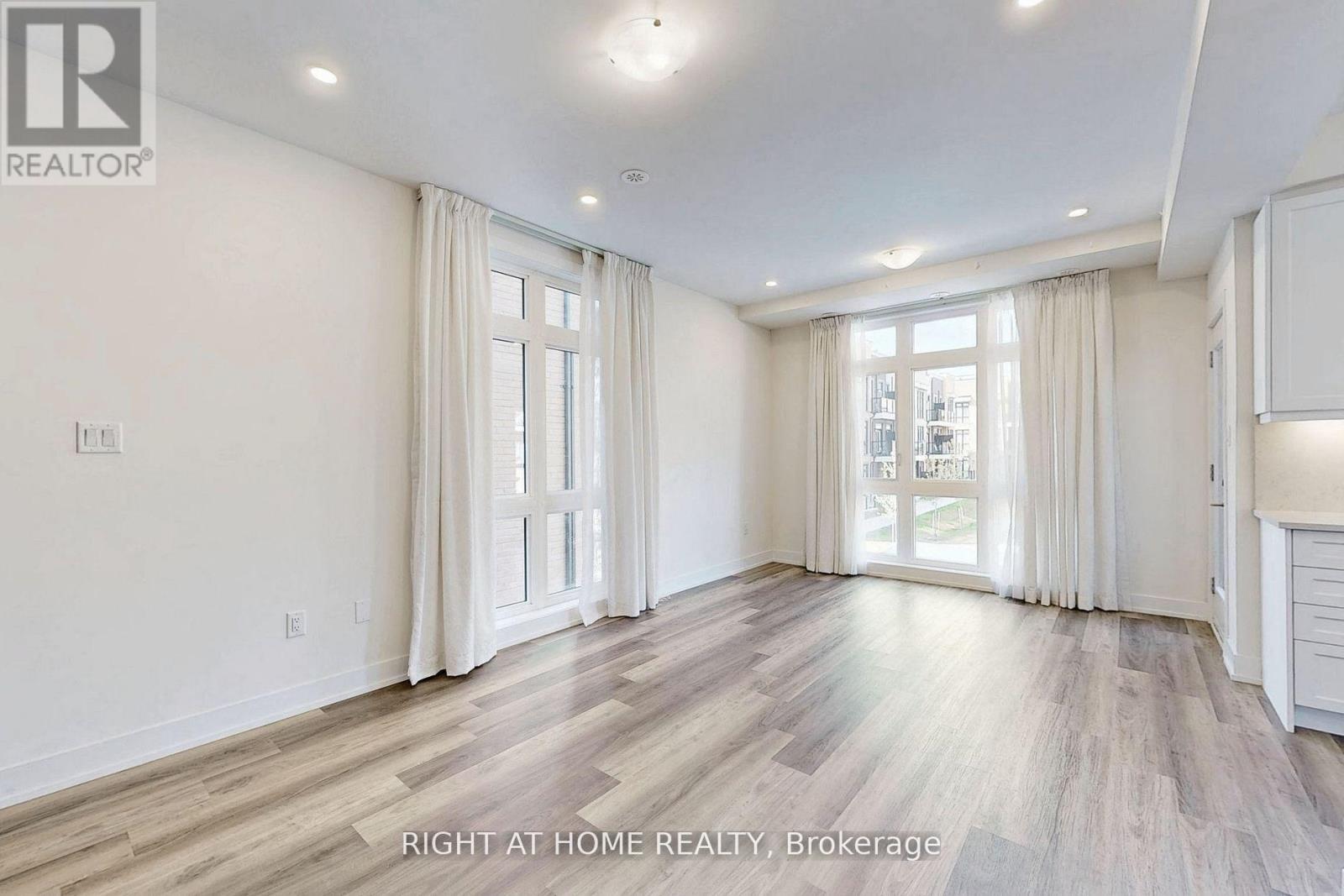 Th7 - 9 Phelps Lane, Richmond Hill, Ontario  L4E 1J4 - Photo 9 - N12395394