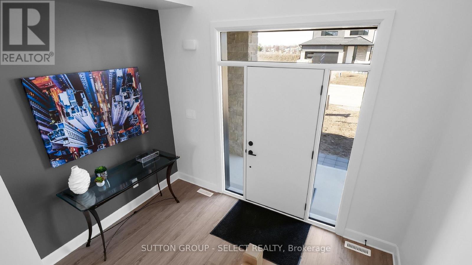 44 Lucas Road, St. Thomas, Ontario  N5R 0M1 - Photo 4 - X12395414