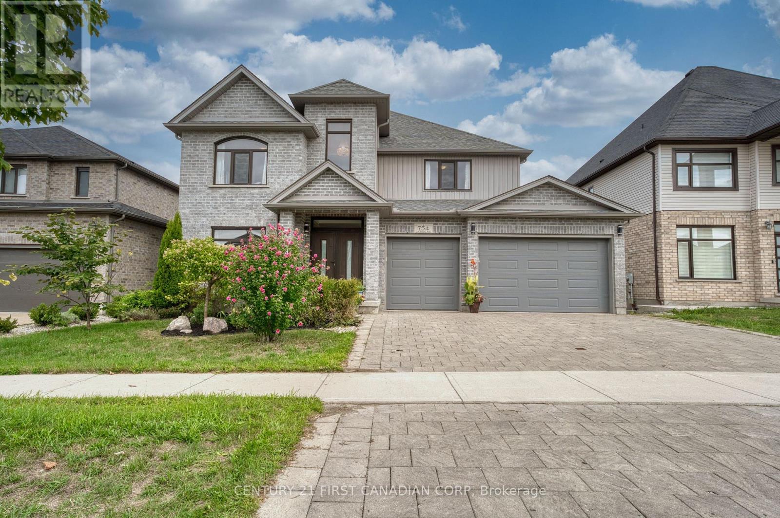 754 Jackpine Way, London North, Ontario  N5X 0L9 - Photo 1 - X12395435