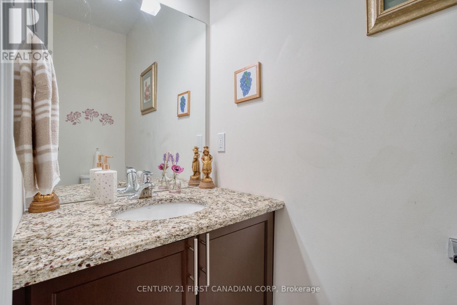 754 Jackpine Way, London North (North B), Ontario  N5X 0L9 - Photo 17 - X12395435