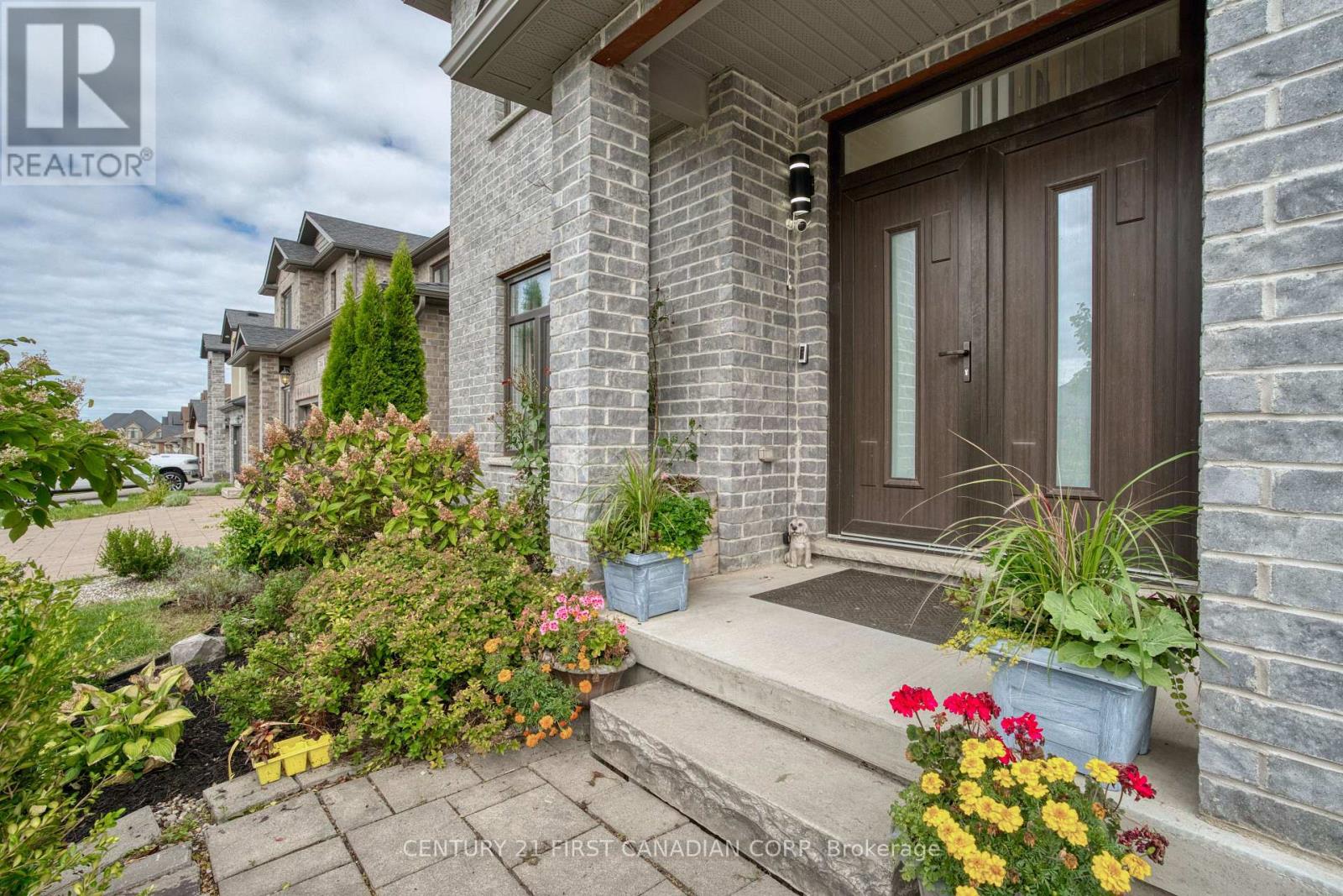 754 Jackpine Way, London North, Ontario  N5X 0L9 - Photo 2 - X12395435