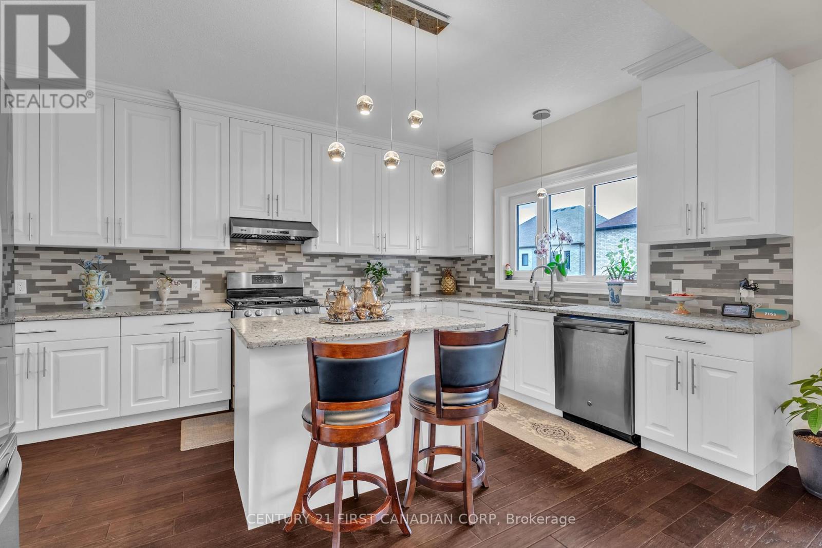 754 Jackpine Way, London North (North B), Ontario  N5X 0L9 - Photo 9 - X12395435