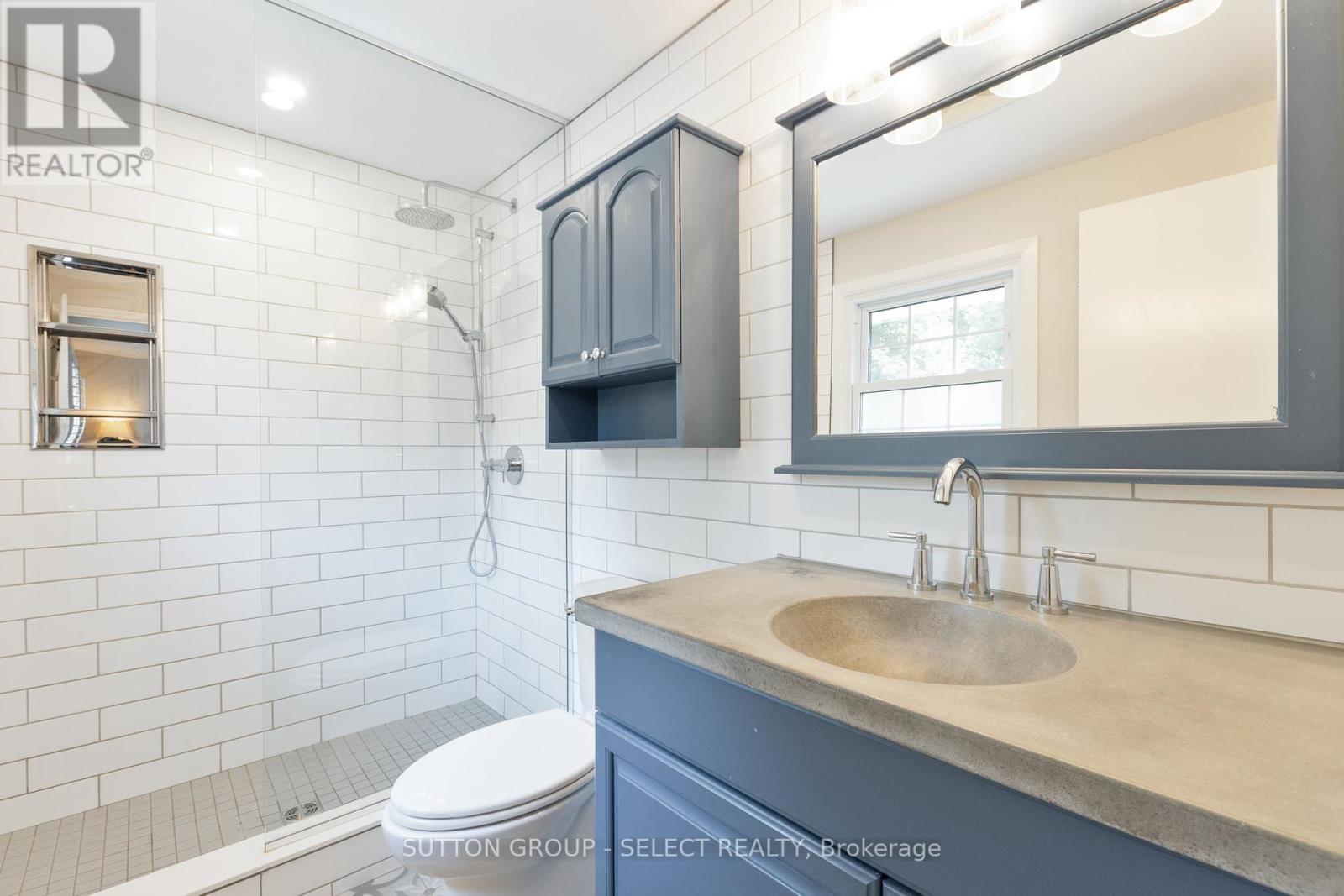 47 Shavian Boulevard, London North, Ontario  N6G 2P1 - Photo 26 - X12395503